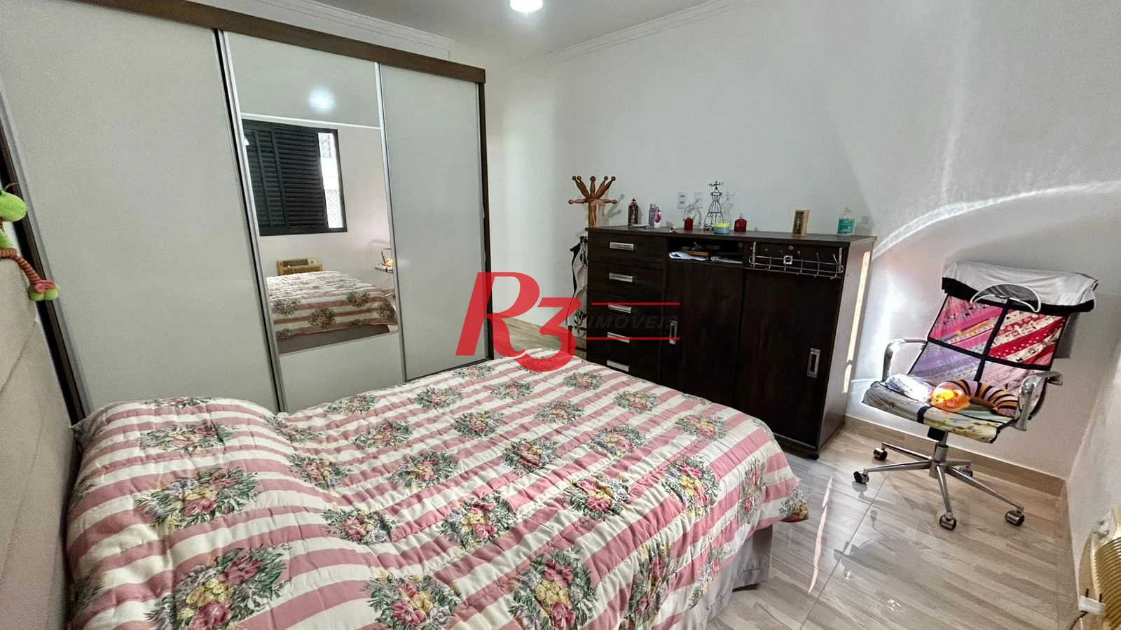 Apartamento com 3 dormitórios à venda, 170 m² por R$ 910.000,00 - Ponta da Praia - Santos/SP