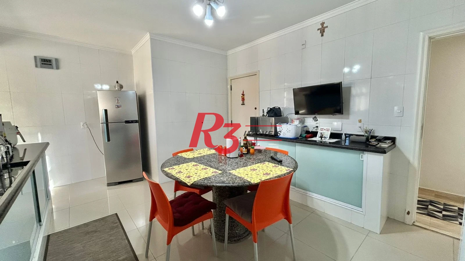 Apartamento com 3 dormitórios à venda, 170 m² por R$ 910.000,00 - Ponta da Praia - Santos/SP