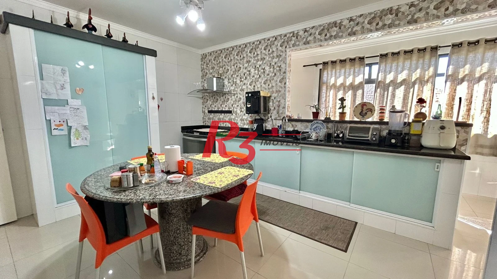Apartamento com 3 dormitórios à venda, 170 m² por R$ 910.000,00 - Ponta da Praia - Santos/SP