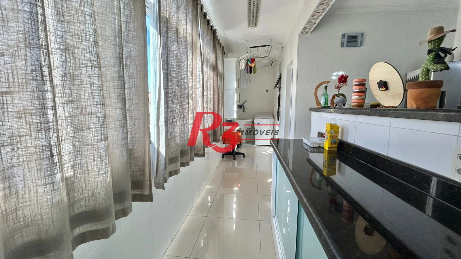 Apartamento com 3 dormitórios à venda, 170 m² por R$ 910.000,00 - Ponta da Praia - Santos/SP