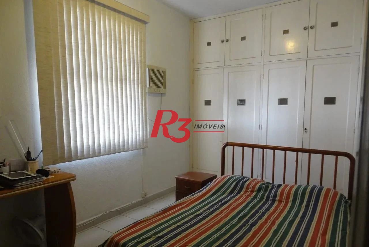 Sobrado com 4 dormitórios à venda, 210 m² por R$ 1.350.000,00 - Embaré - Santos/SP