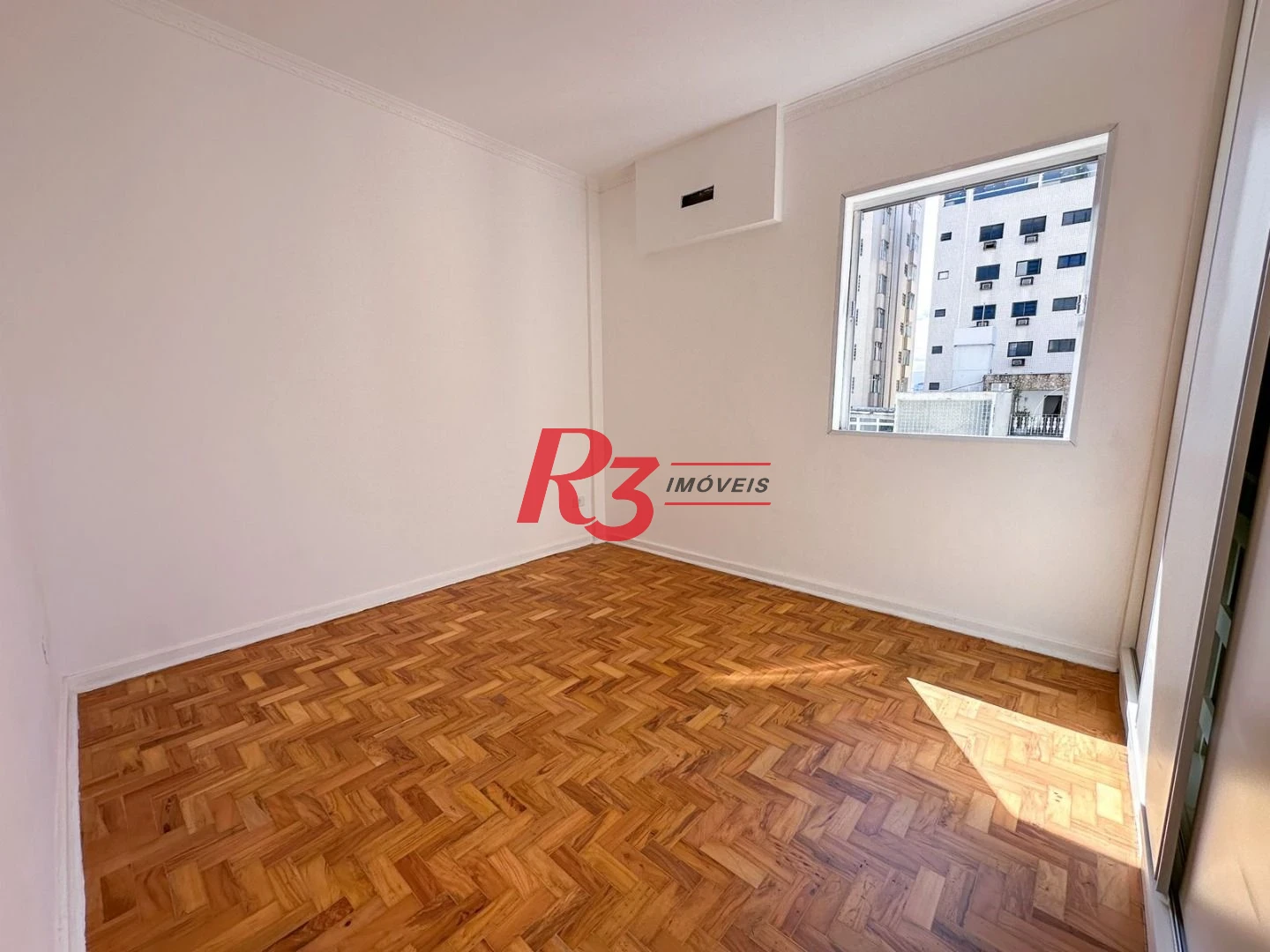 Apartamento com 2 dormitórios à venda, 65 m² por R$ 390.000,00 - Itararé - São Vicente/SP