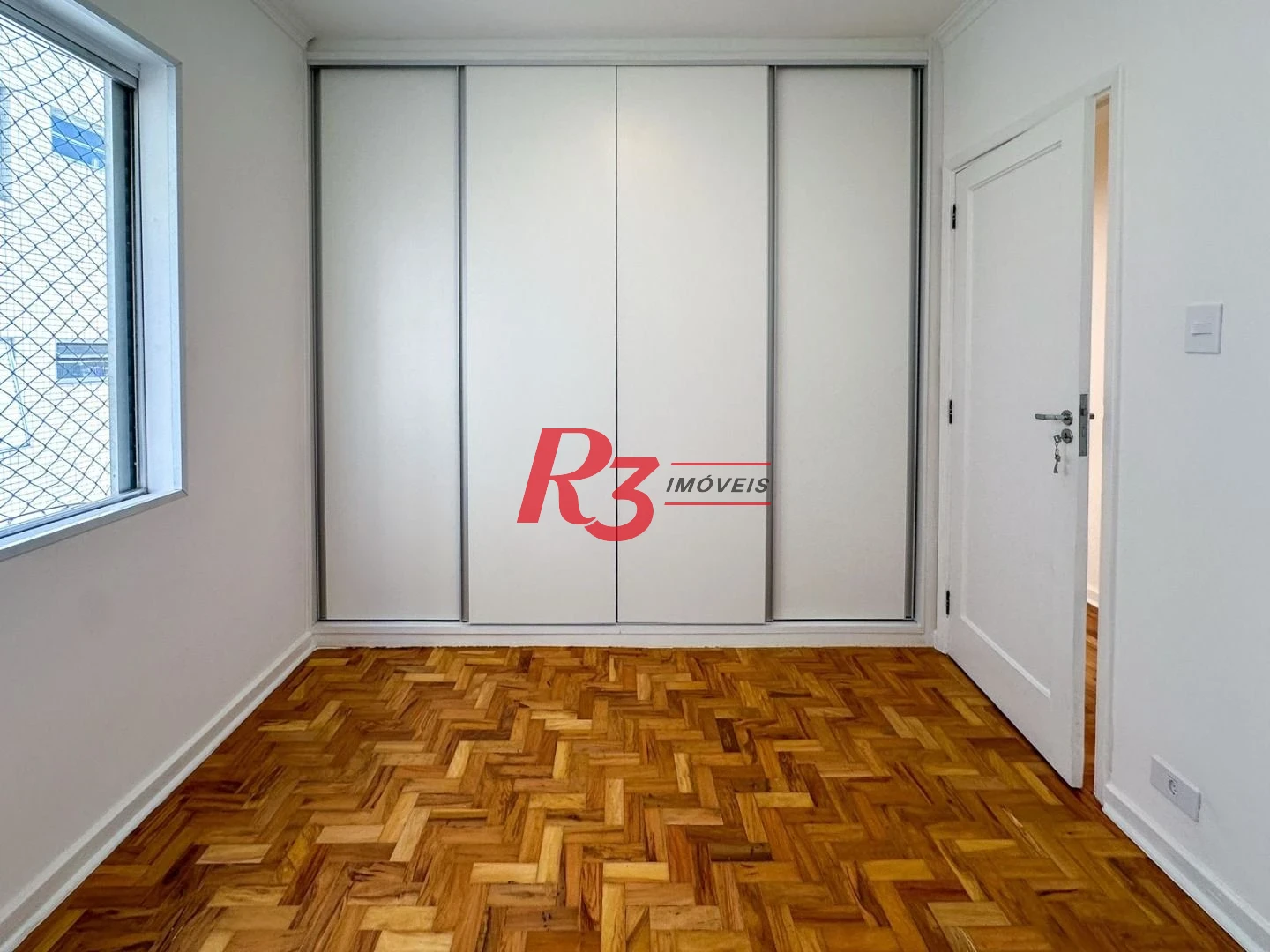 Apartamento com 2 dormitórios à venda, 65 m² por R$ 390.000,00 - Itararé - São Vicente/SP