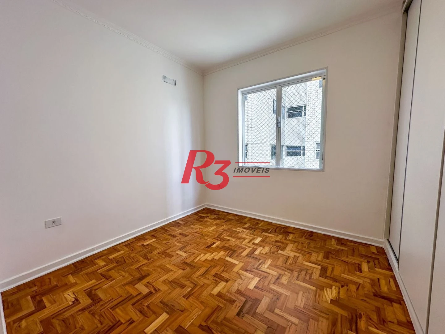 Apartamento com 2 dormitórios à venda, 65 m² por R$ 390.000,00 - Itararé - São Vicente/SP