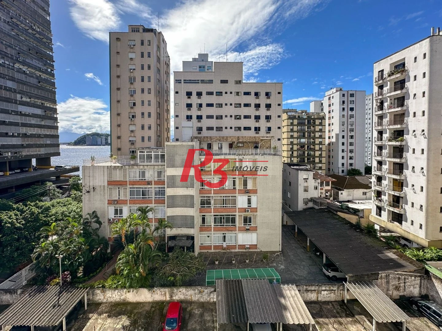 Apartamento com 2 dormitórios à venda, 65 m² por R$ 390.000,00 - Itararé - São Vicente/SP