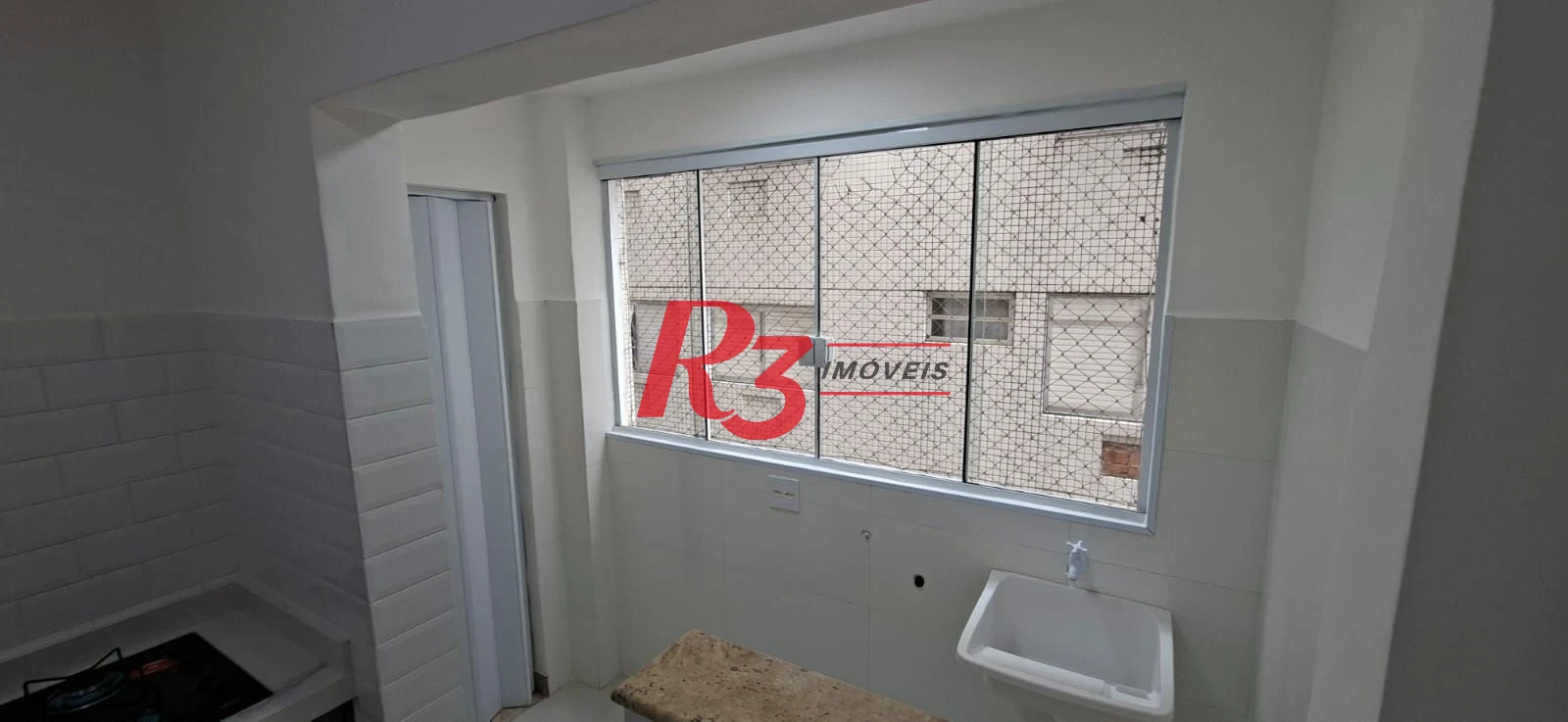 Apartamento com 2 dormitórios à venda, 65 m² por R$ 390.000,00 - Itararé - São Vicente/SP