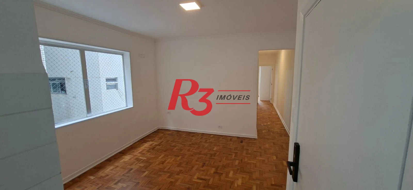 Apartamento com 2 dormitórios à venda, 65 m² por R$ 390.000,00 - Itararé - São Vicente/SP