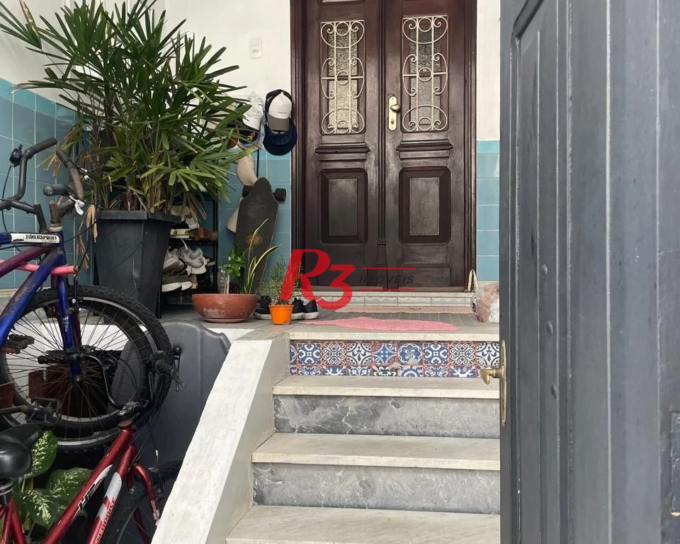 Casa com 2 dormitórios à venda, 90 m² por R$ 580.000,00 - Campo Grande - Santos/SP