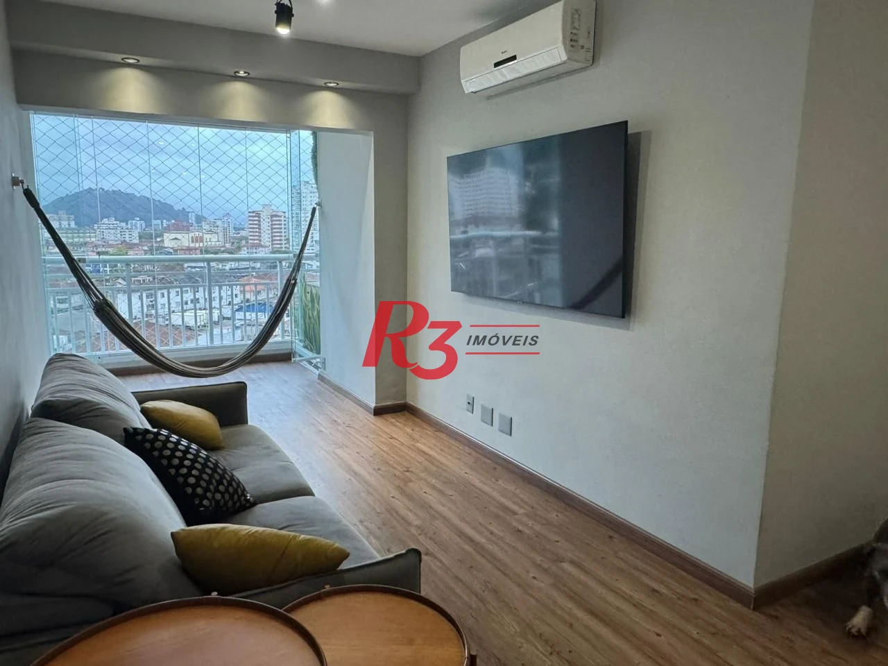 Apartamento com 3 dormitórios à venda, 84 m² por R$ 830.000,00 - Marapé - Santos/SP