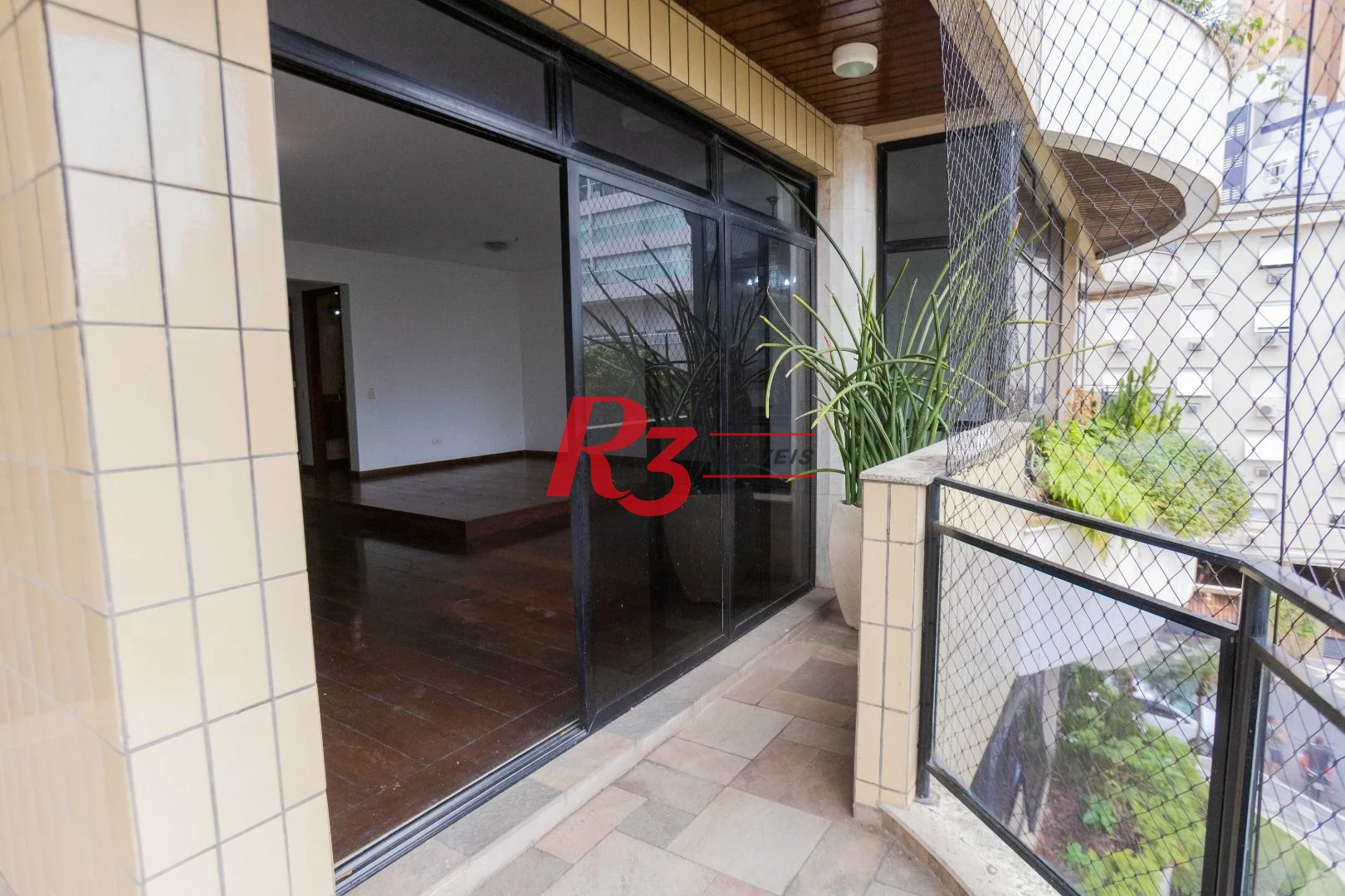 Apartamento com 3 dormitórios à venda, 183 m² por R$ 1.300.000,00 - Pompéia - Santos/SP