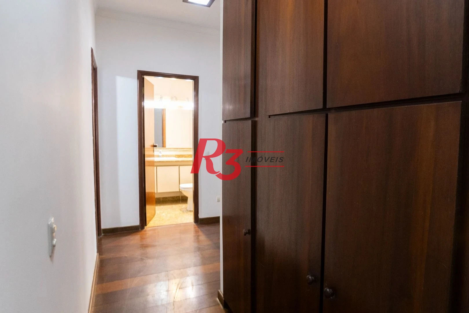 Apartamento com 3 dormitórios à venda, 183 m² por R$ 1.300.000,00 - Pompéia - Santos/SP