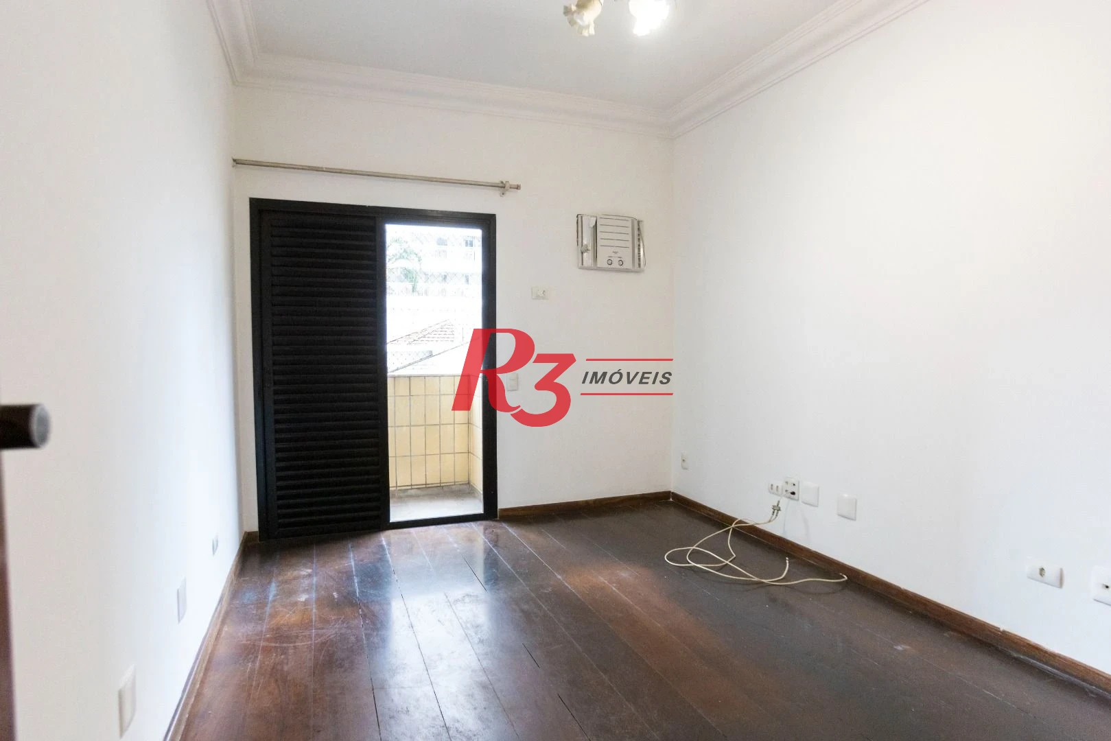 Apartamento com 3 dormitórios à venda, 183 m² por R$ 1.300.000,00 - Pompéia - Santos/SP