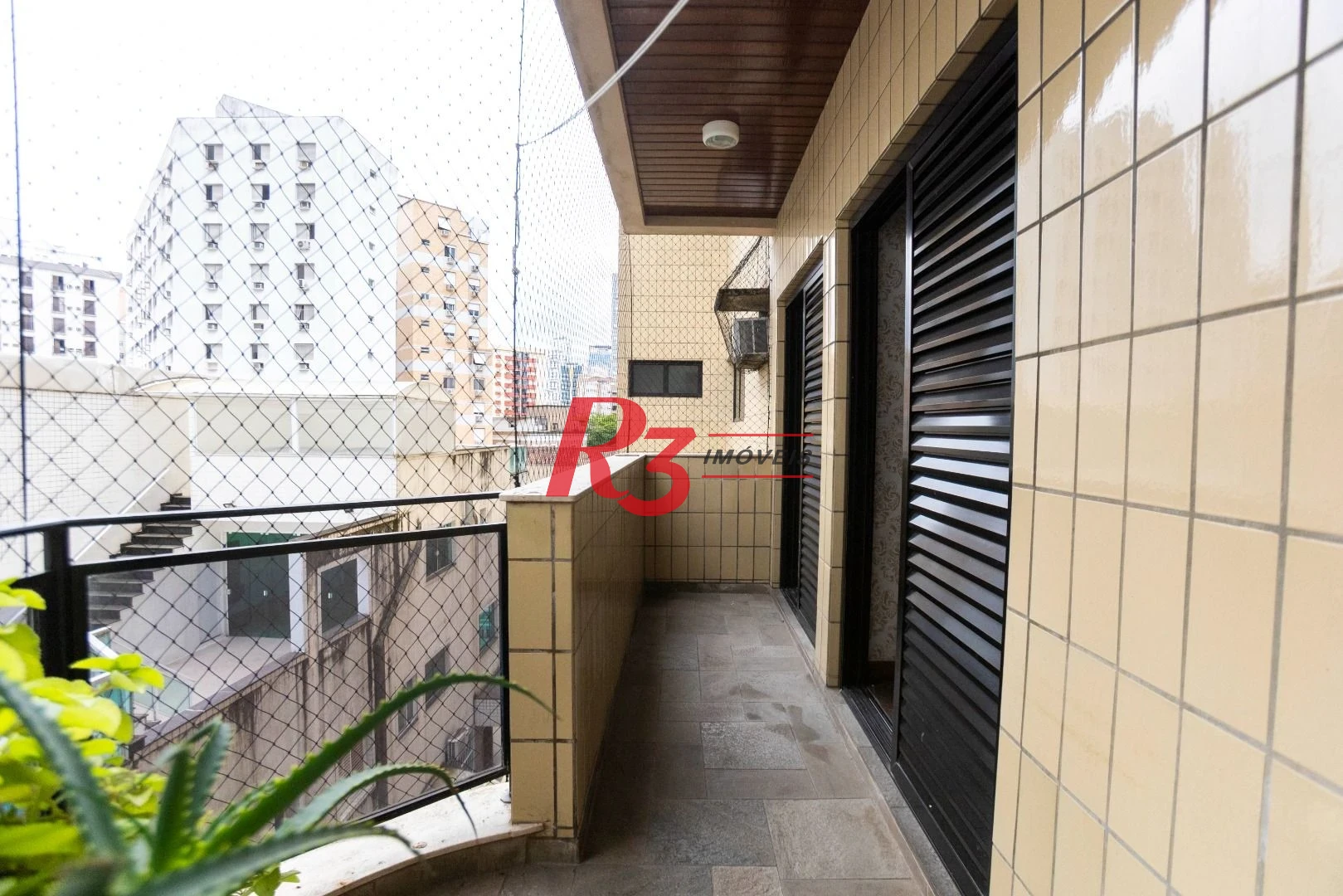 Apartamento com 3 dormitórios à venda, 183 m² por R$ 1.300.000,00 - Pompéia - Santos/SP