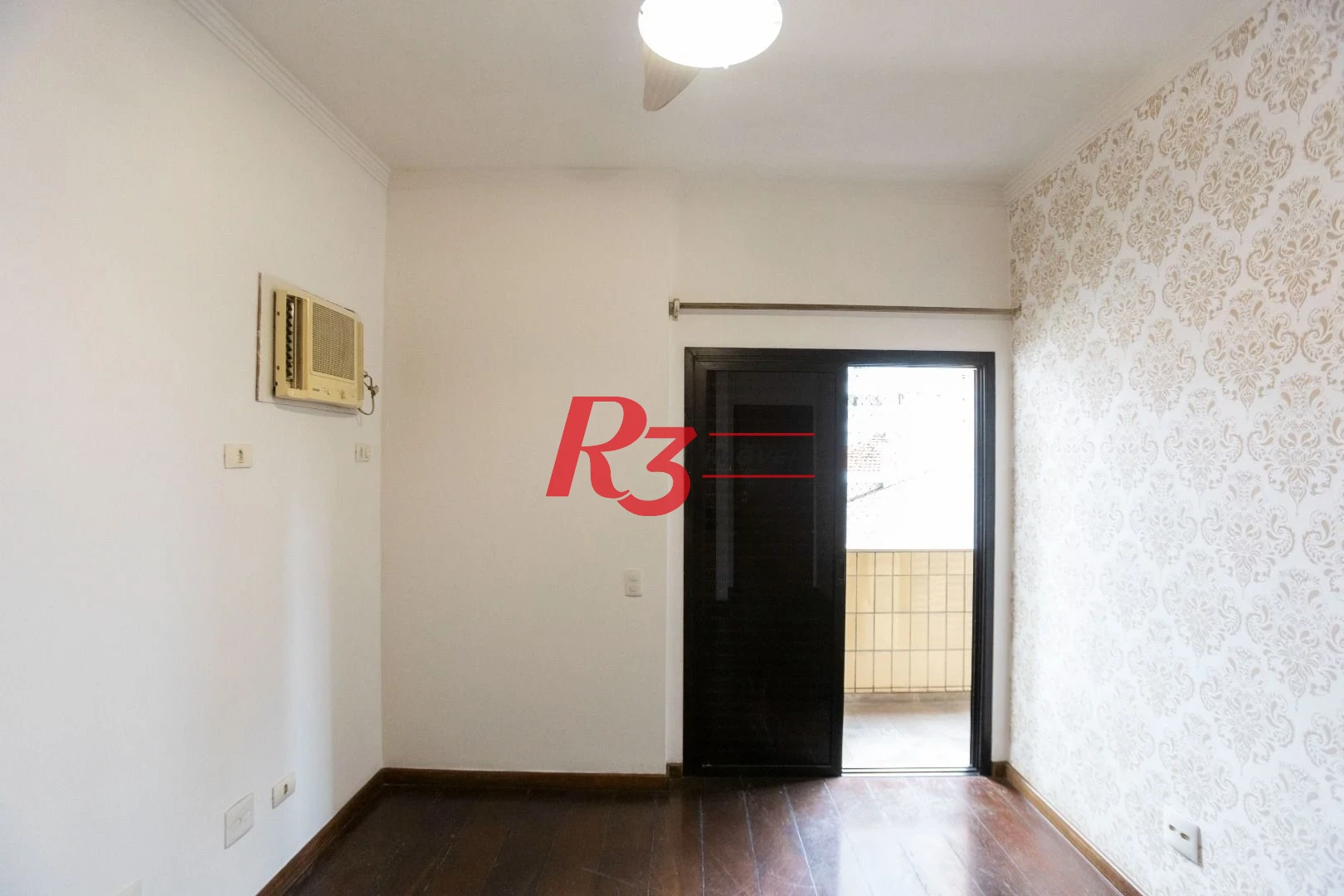 Apartamento com 3 dormitórios à venda, 183 m² por R$ 1.300.000,00 - Pompéia - Santos/SP