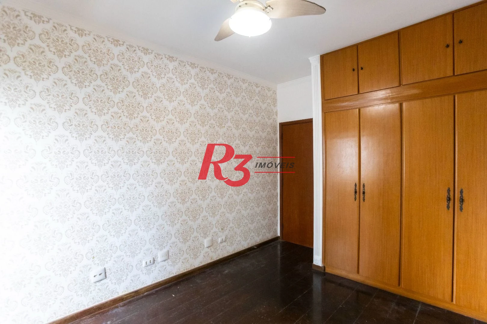 Apartamento com 3 dormitórios à venda, 183 m² por R$ 1.300.000,00 - Pompéia - Santos/SP