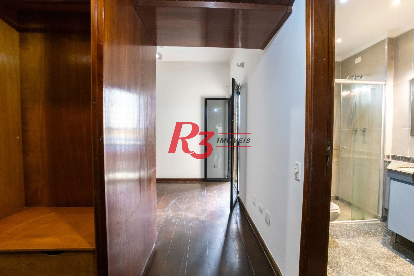 Apartamento com 3 dormitórios à venda, 183 m² por R$ 1.300.000,00 - Pompéia - Santos/SP