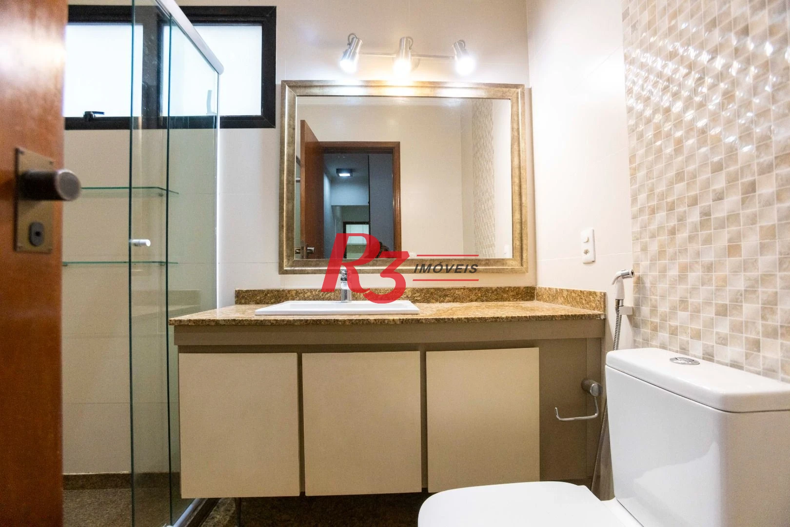 Apartamento com 3 dormitórios à venda, 183 m² por R$ 1.300.000,00 - Pompéia - Santos/SP