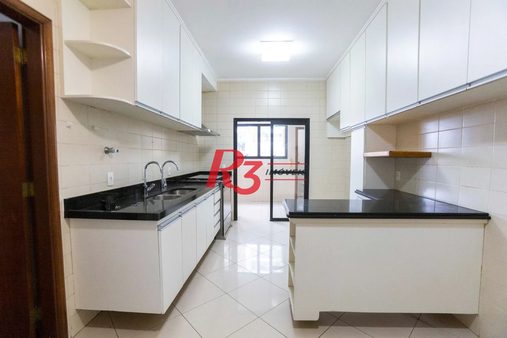 Apartamento com 3 dormitórios à venda, 183 m² por R$ 1.300.000,00 - Pompéia - Santos/SP
