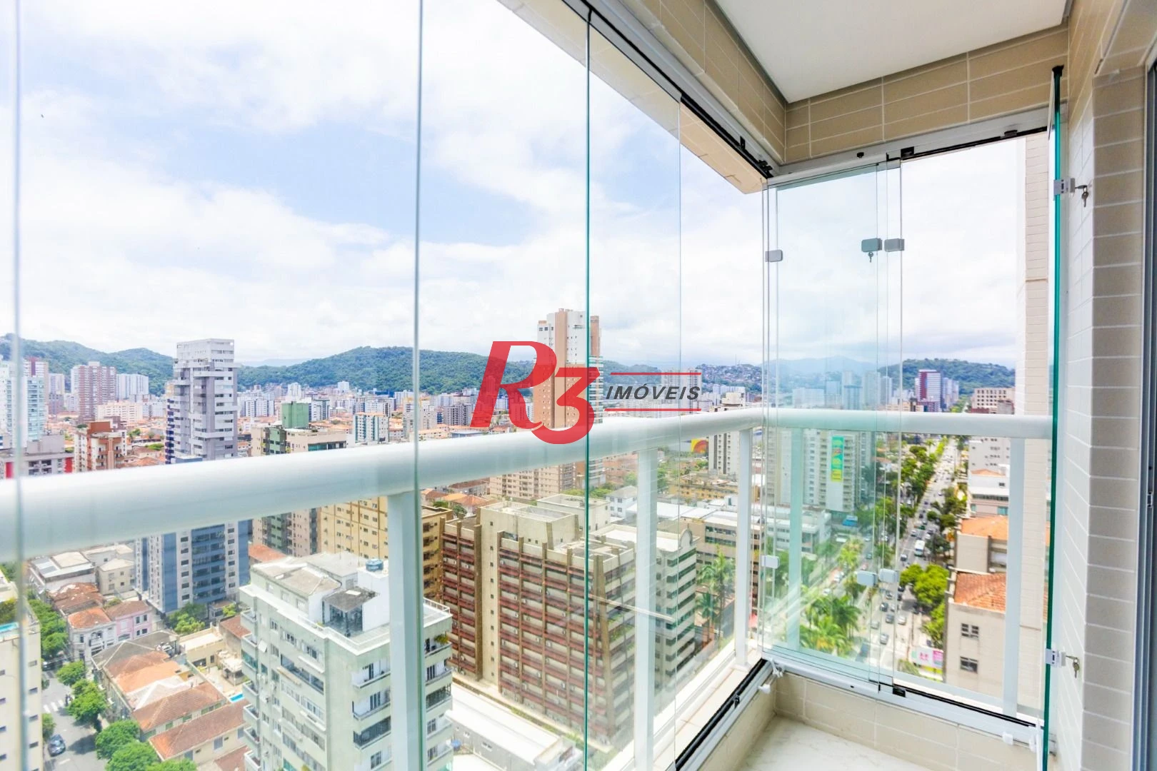 Apartamento à venda, 116 m² por R$ 2.456.000,00 - Gonzaga - Santos/SP