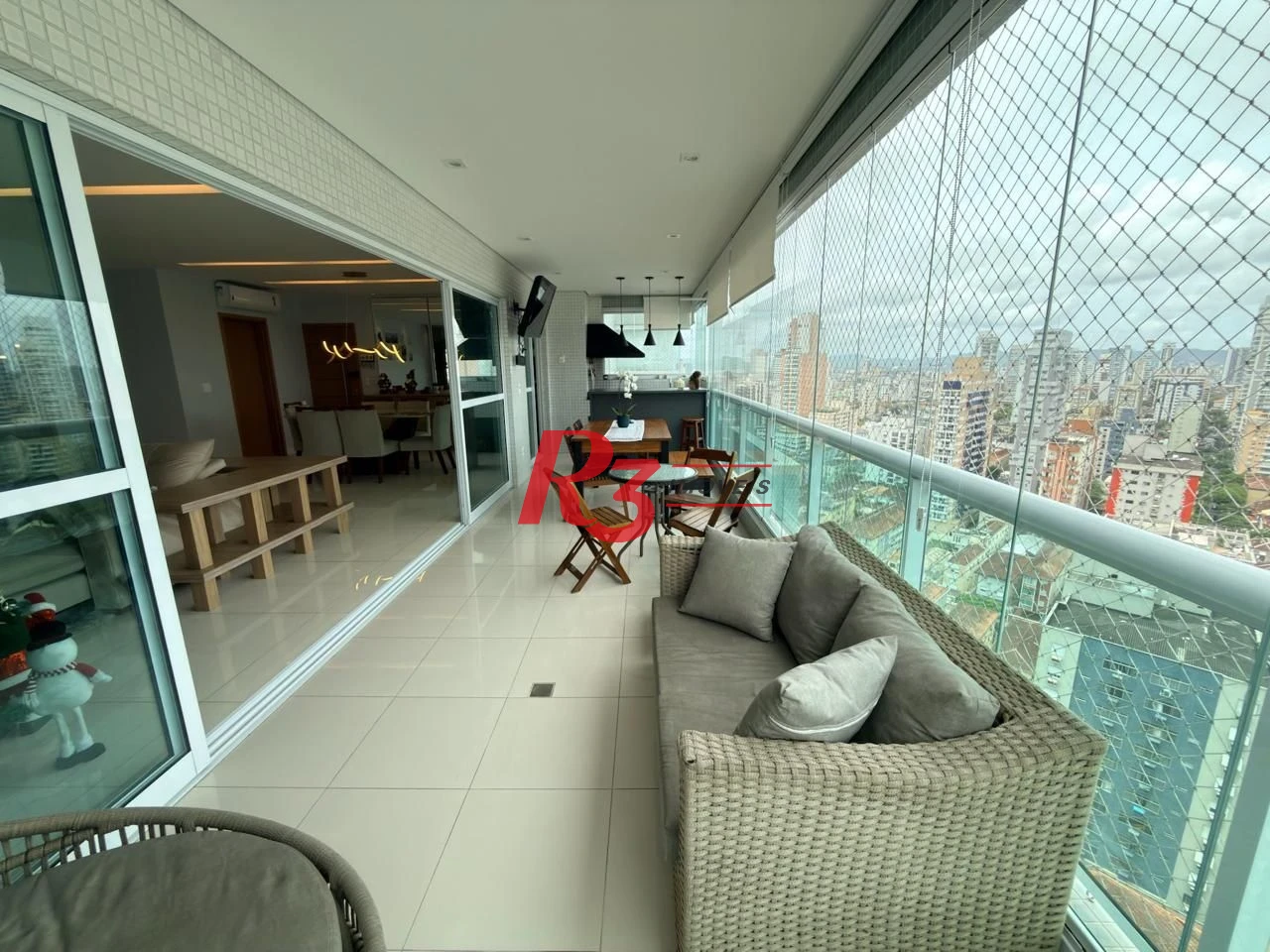 Apartamento com 3 dormitórios à venda, 179 m² por R$ 2.500.000,00 - Gonzaga - Santos/SP
