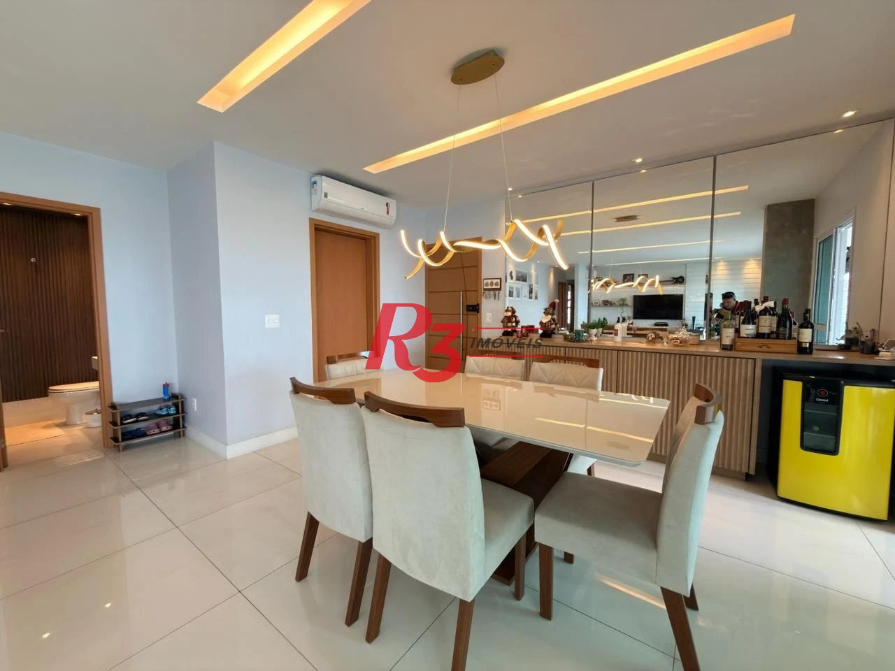 Apartamento com 3 dormitórios à venda, 179 m² por R$ 2.500.000,00 - Gonzaga - Santos/SP