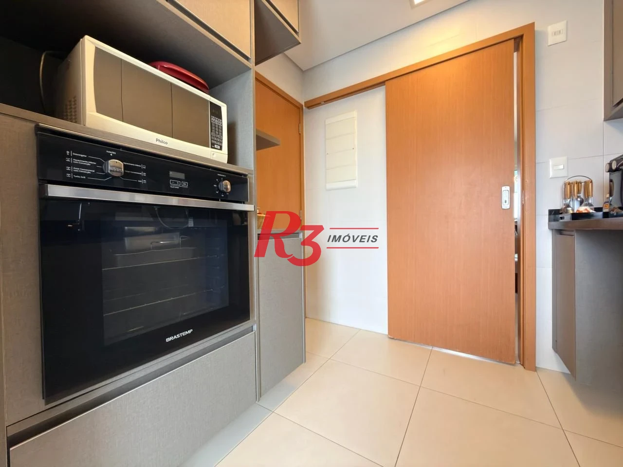 Apartamento com 3 dormitórios à venda, 179 m² por R$ 2.500.000,00 - Gonzaga - Santos/SP