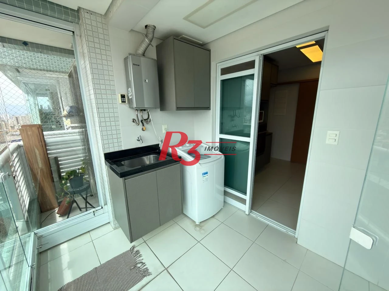 Apartamento com 3 dormitórios à venda, 179 m² por R$ 2.500.000,00 - Gonzaga - Santos/SP