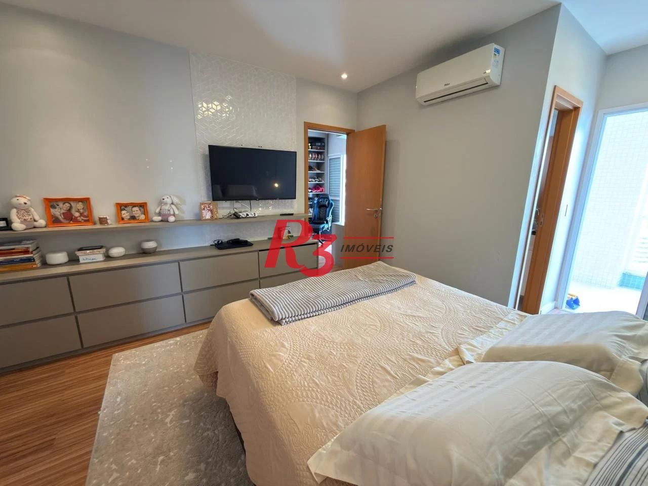 Apartamento com 3 dormitórios à venda, 179 m² por R$ 2.500.000,00 - Gonzaga - Santos/SP