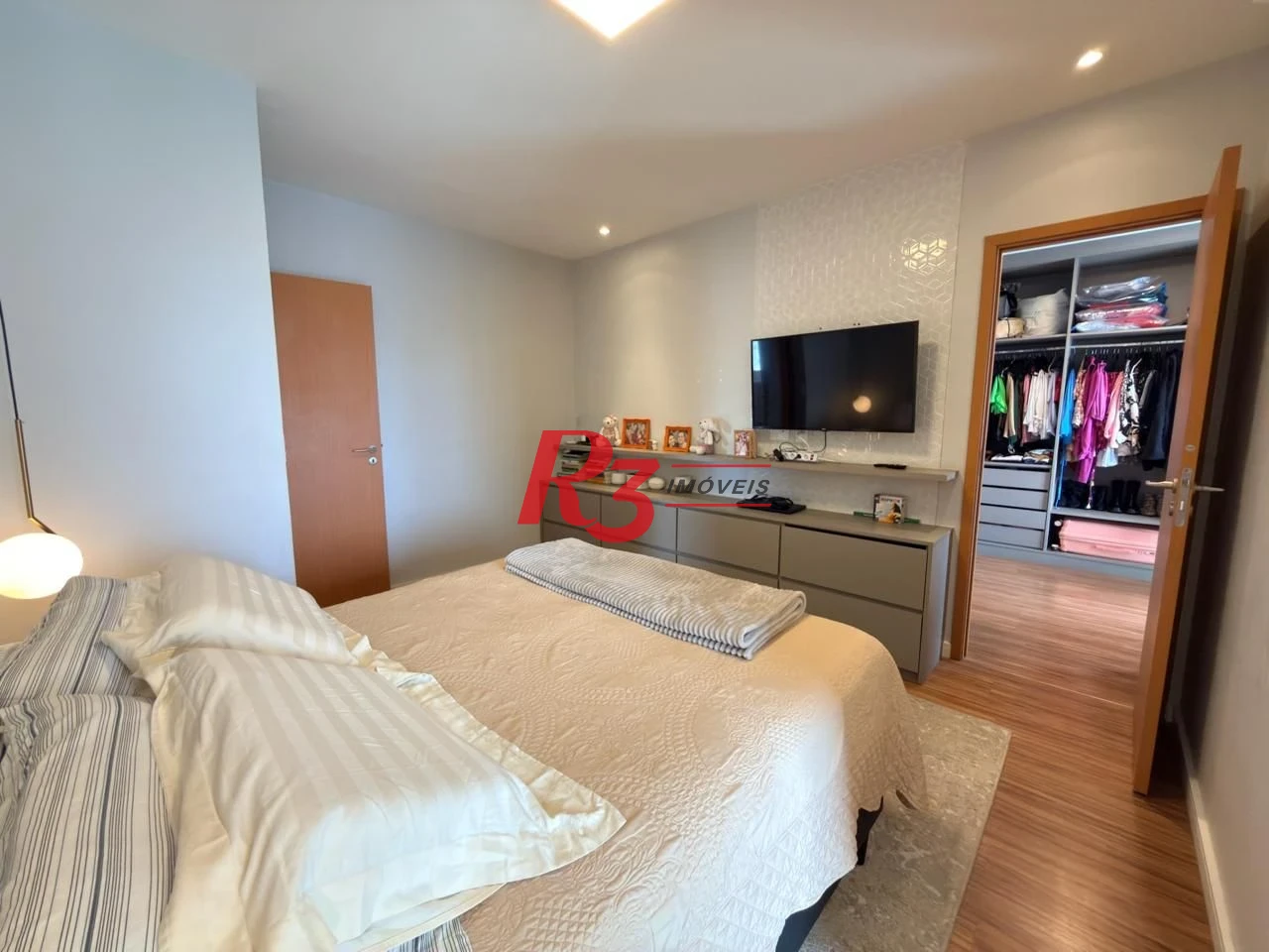 Apartamento com 3 dormitórios à venda, 179 m² por R$ 2.500.000,00 - Gonzaga - Santos/SP