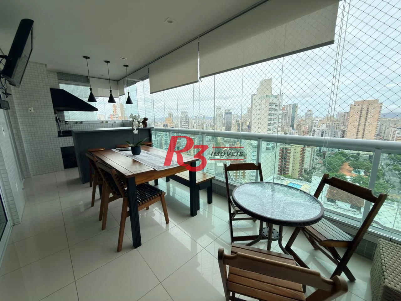 Apartamento com 3 dormitórios à venda, 179 m² por R$ 2.500.000,00 - Gonzaga - Santos/SP