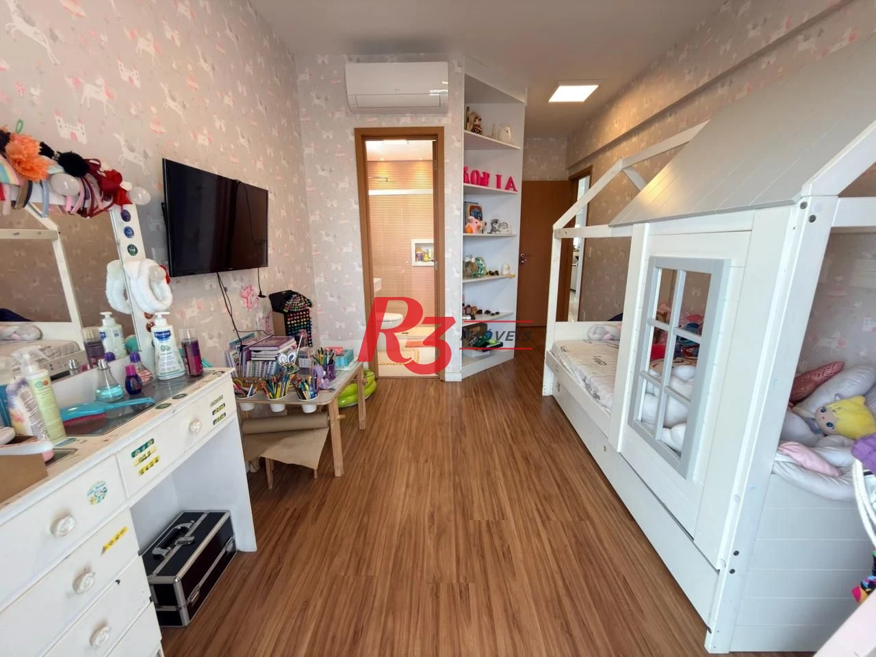 Apartamento com 3 dormitórios à venda, 179 m² por R$ 2.500.000,00 - Gonzaga - Santos/SP