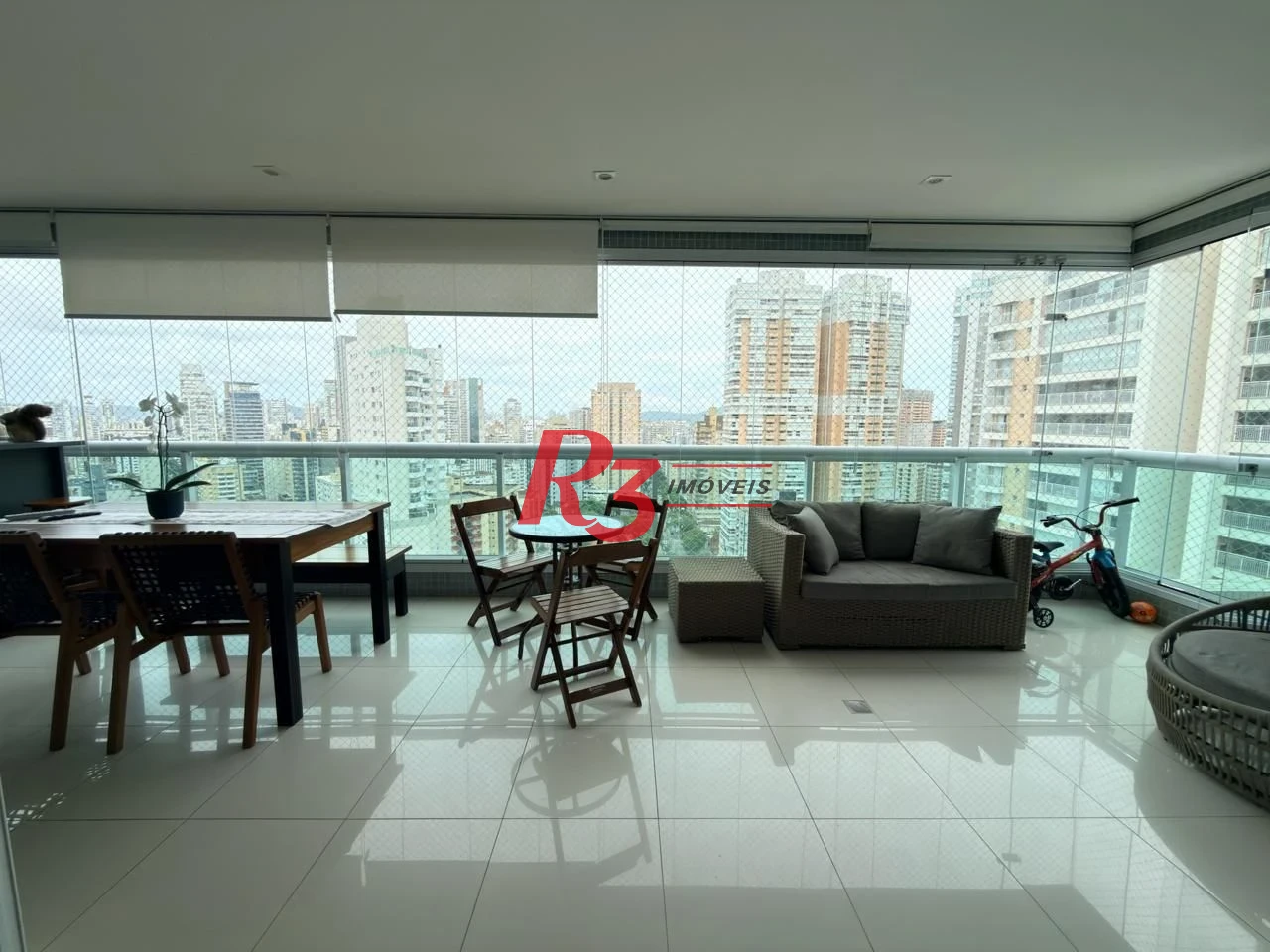 Apartamento com 3 dormitórios à venda, 179 m² por R$ 2.500.000,00 - Gonzaga - Santos/SP