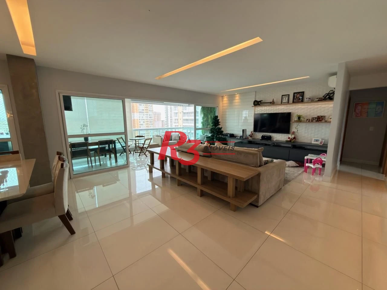 Apartamento com 3 dormitórios à venda, 179 m² por R$ 2.500.000,00 - Gonzaga - Santos/SP