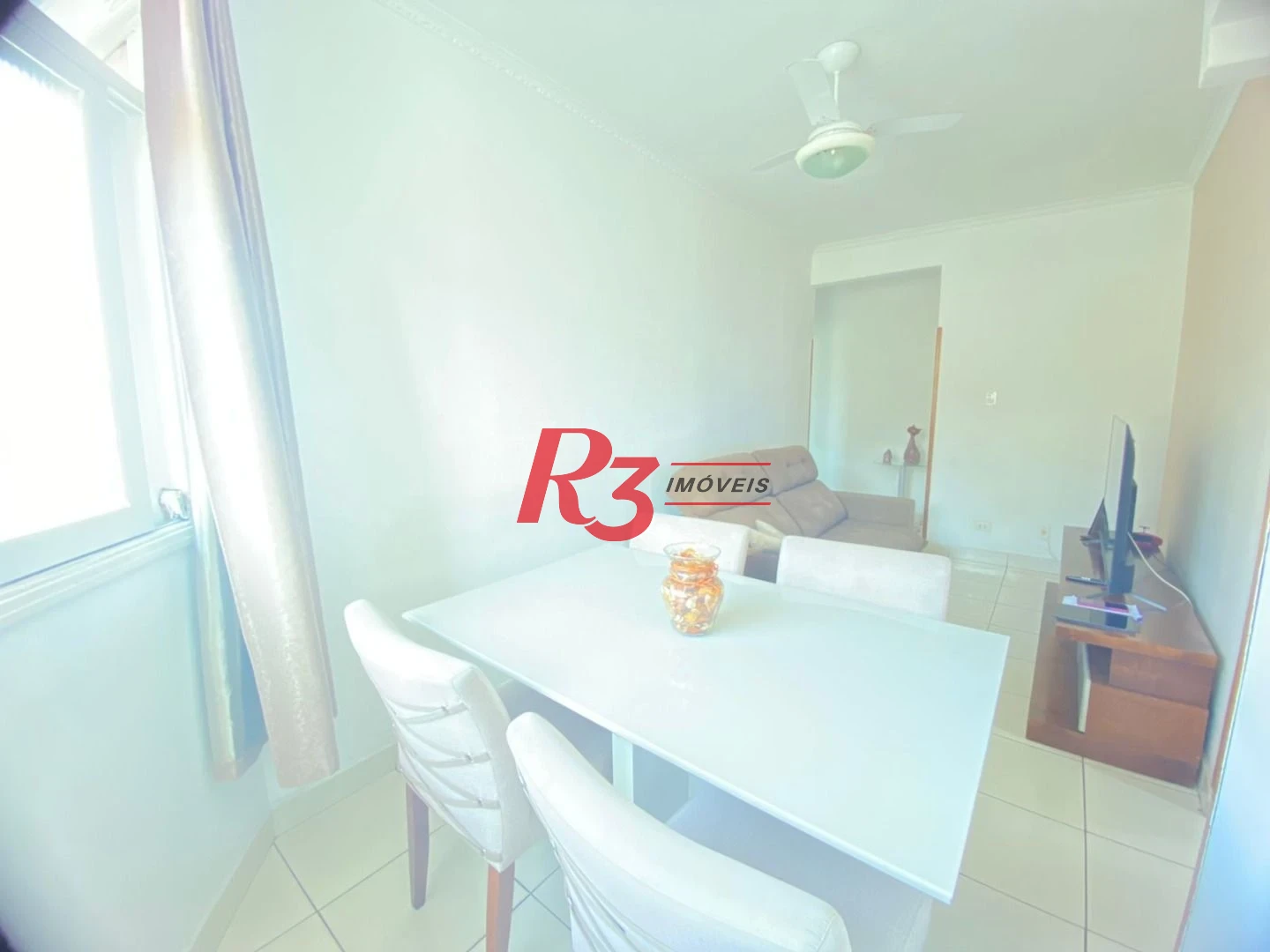 Apartamento com 2 dormitórios à venda, 71 m² por R$ 350.000,00 - Marapé - Santos/SP