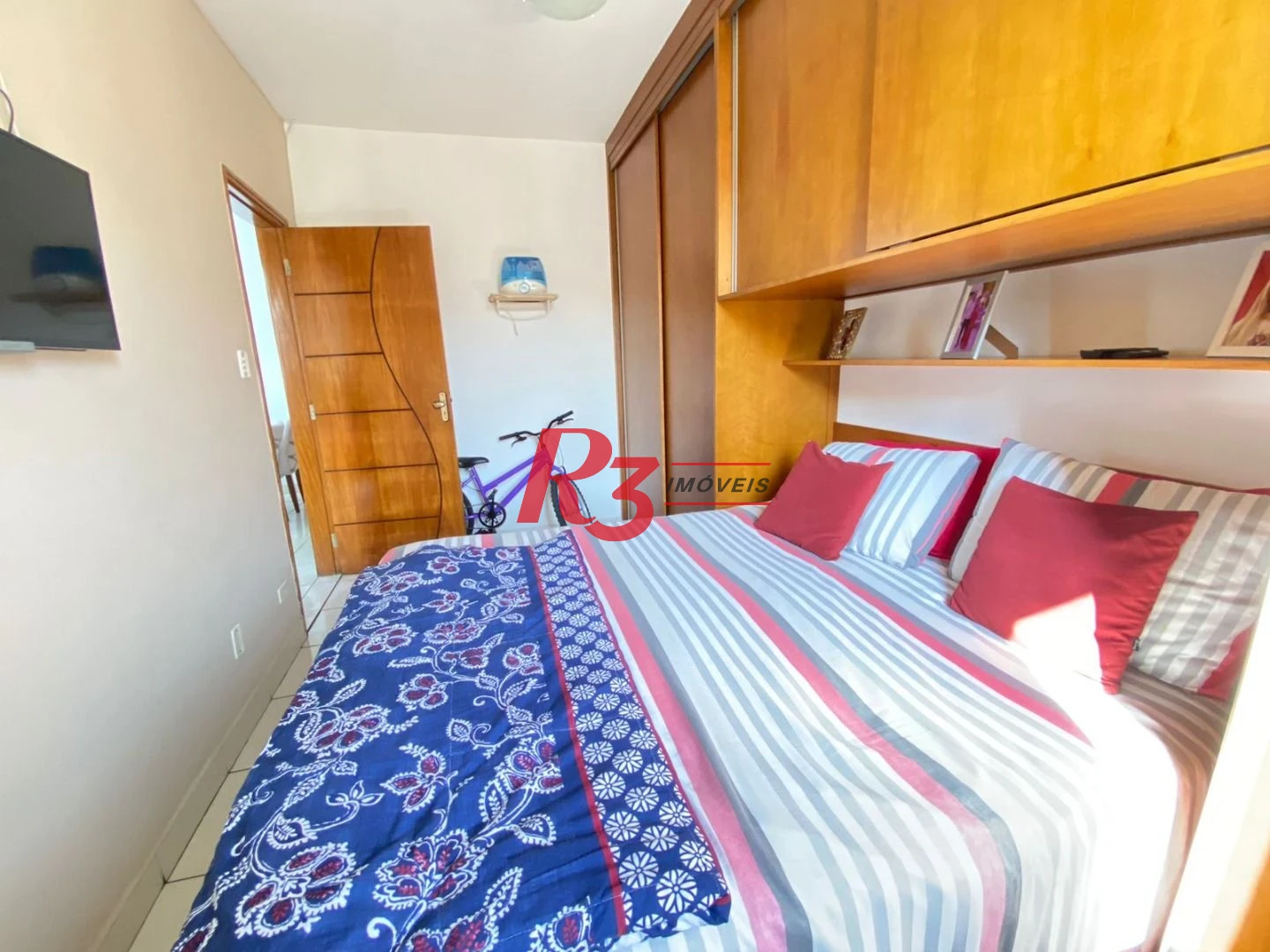 Apartamento com 2 dormitórios à venda, 71 m² por R$ 350.000,00 - Marapé - Santos/SP