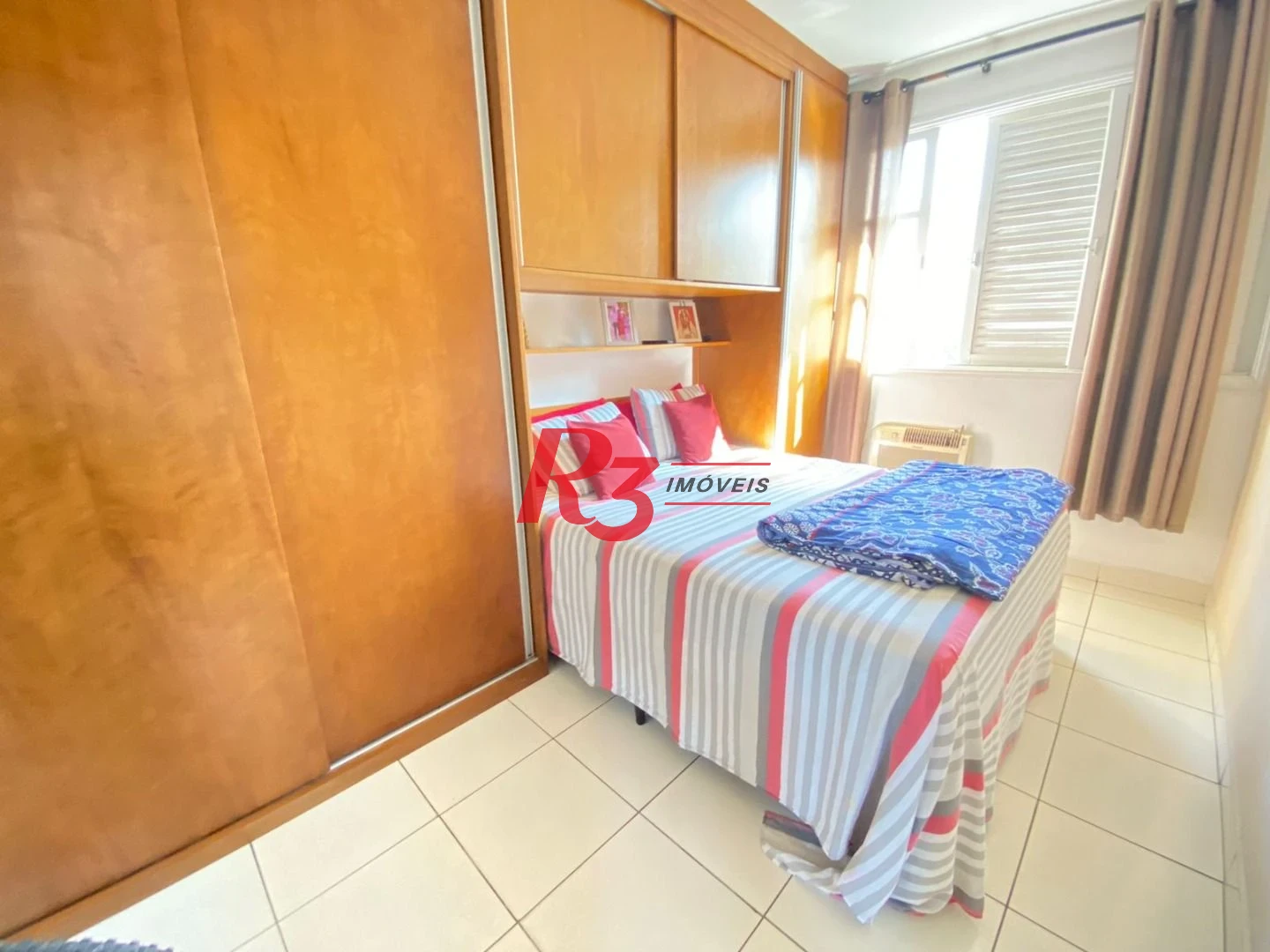 Apartamento com 2 dormitórios à venda, 71 m² por R$ 350.000,00 - Marapé - Santos/SP