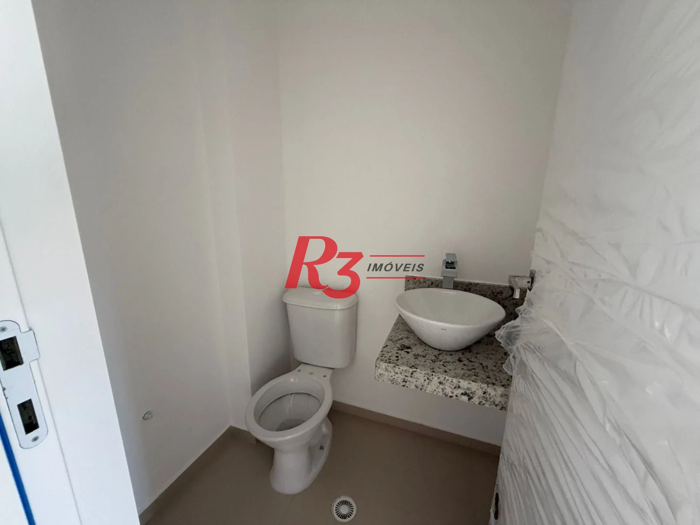 Apartamento com 3 dormitórios à venda, 121 m² por R$ 1.300.000,00 - Canto do Forte - Praia Grande/SP
