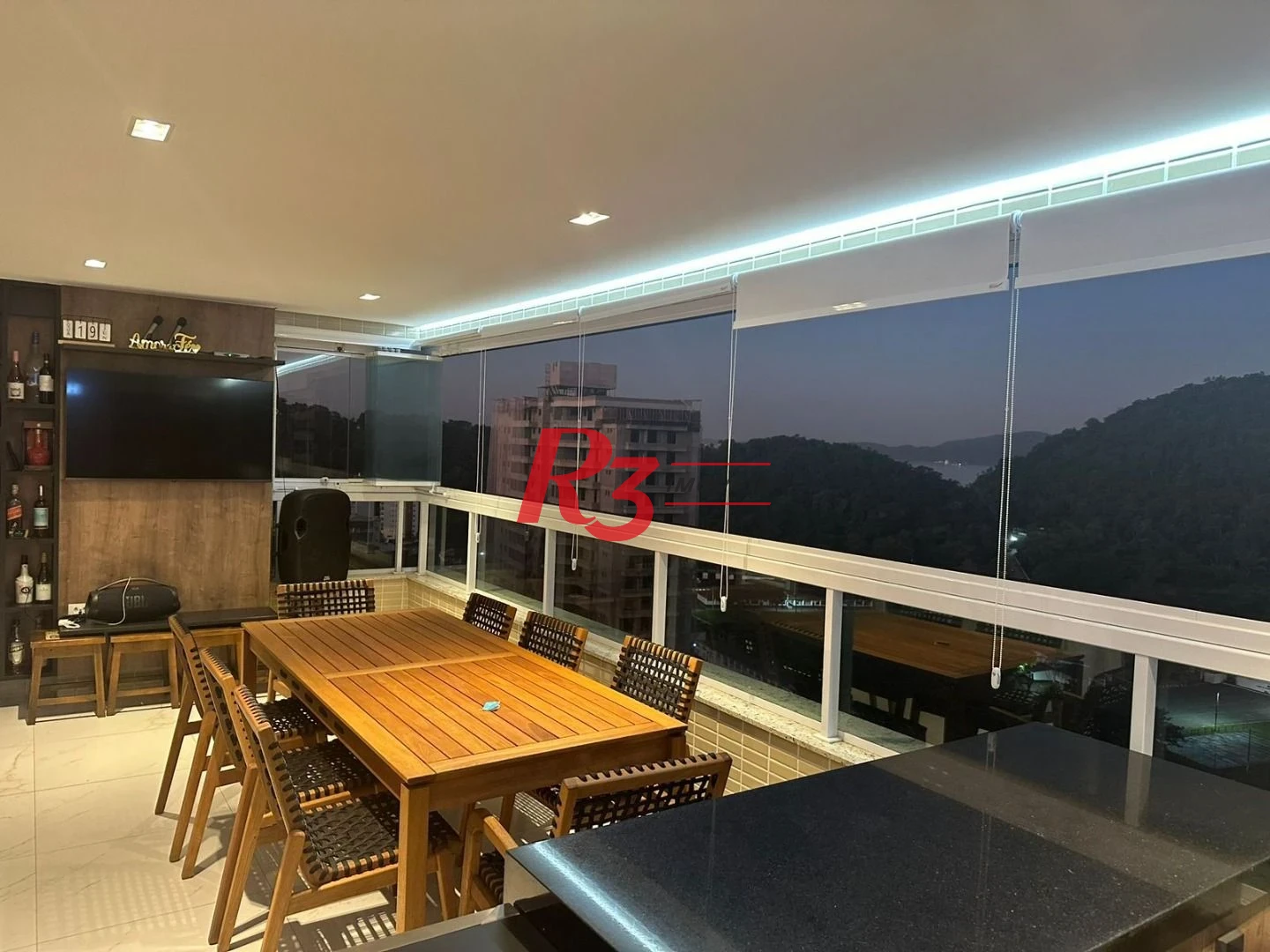Apartamento com 3 dormitórios à venda, 149 m² por R$ 2.490.000,00 - Canto do Forte - Praia Grande/SP