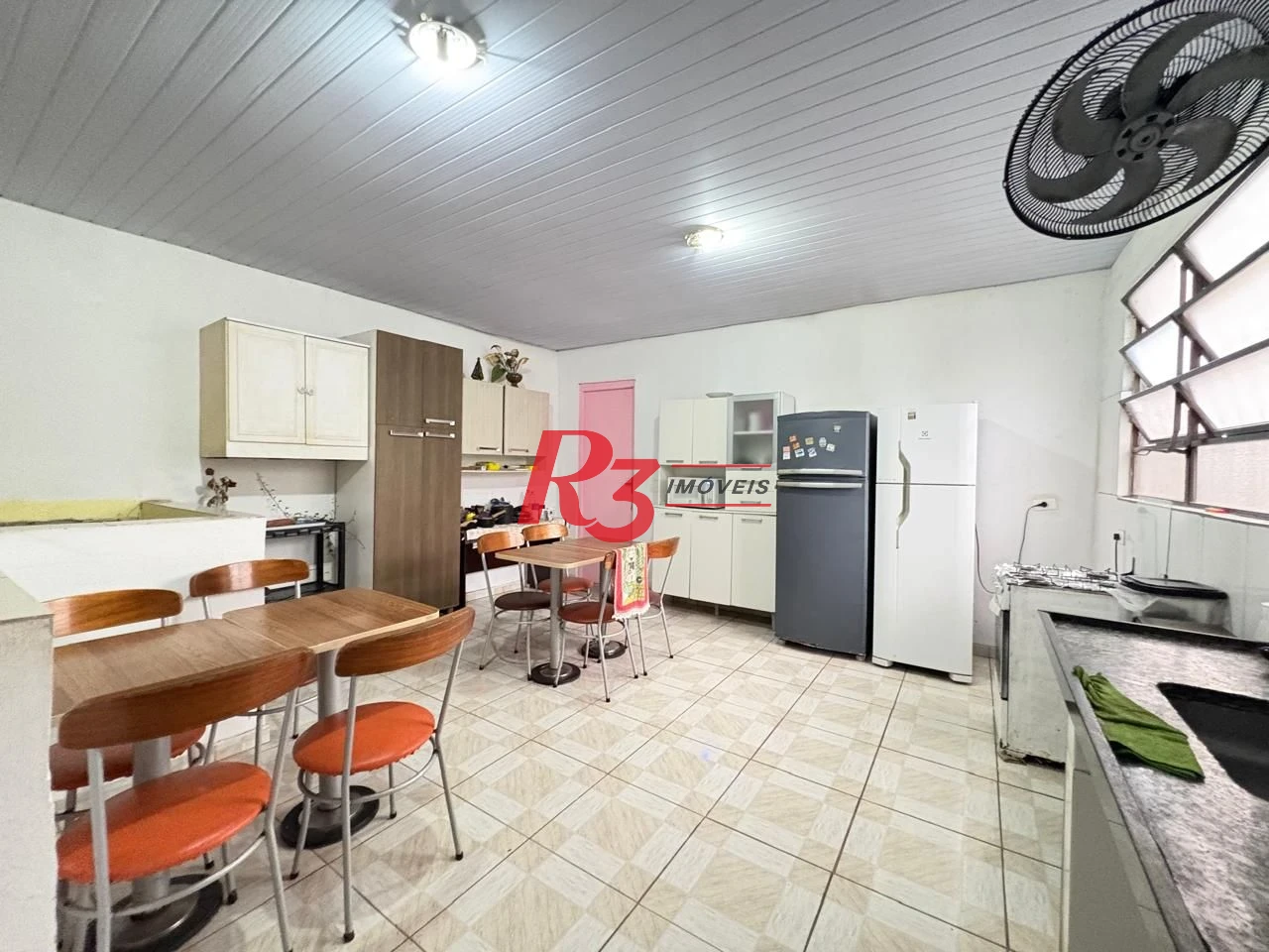 Casa à venda, 400 m² por R$ 645.000,00 - Encruzilhada - Santos/SP