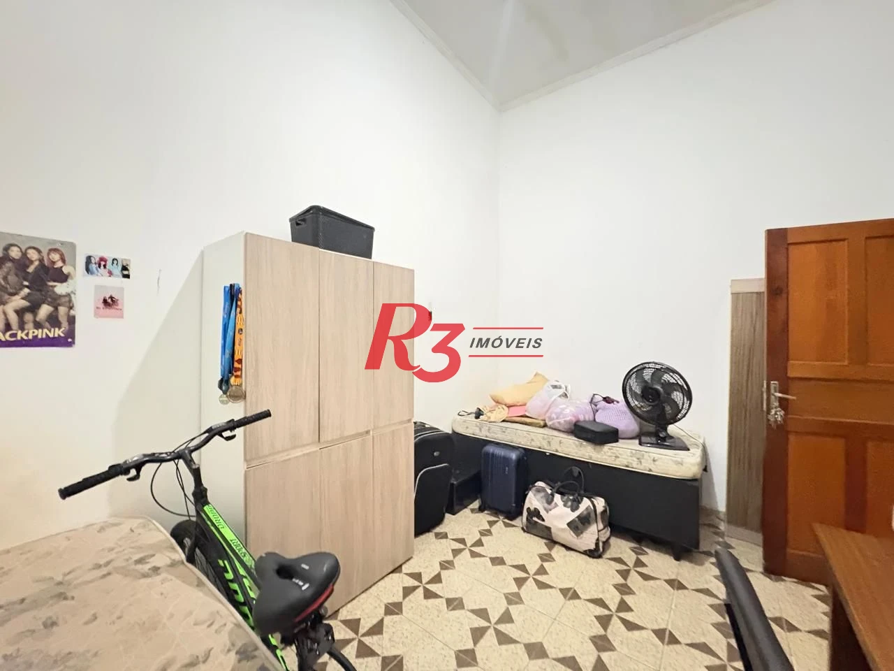 Casa à venda, 400 m² por R$ 645.000,00 - Encruzilhada - Santos/SP