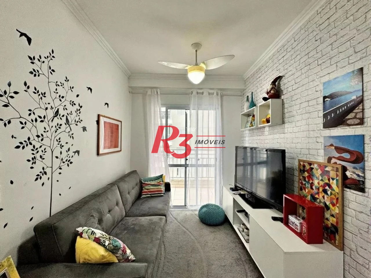 Apartamento com 2 dormitórios à venda, 64 m² por R$ 600.000,00 - Marapé - Santos/SP