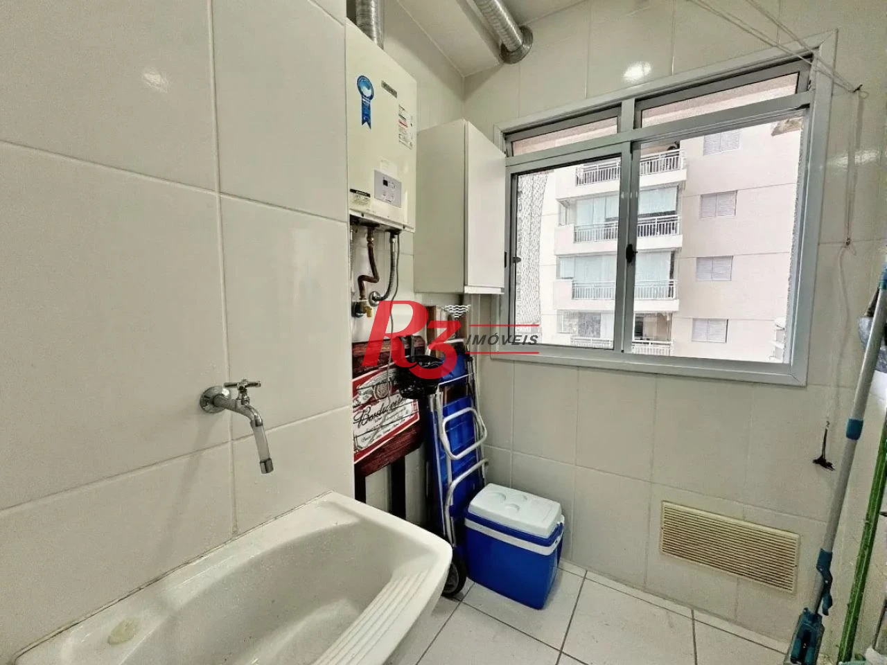 Apartamento com 2 dormitórios à venda, 64 m² por R$ 600.000,00 - Marapé - Santos/SP