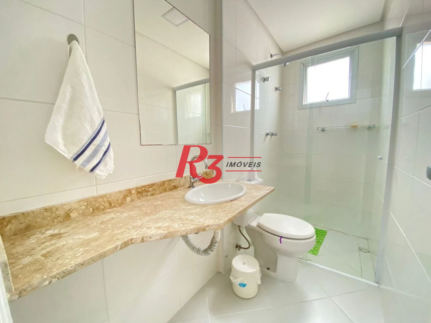 Apartamento Duplex com 2 dormitórios à venda, 151 m² por R$ 852.000,00 - Pitangueiras - Guarujá/SP