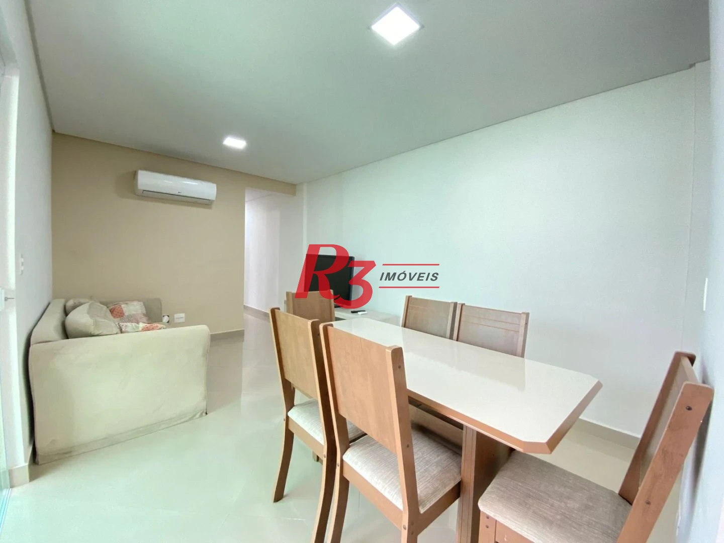 Apartamento Duplex com 2 dormitórios à venda, 151 m² por R$ 852.000,00 - Pitangueiras - Guarujá/SP