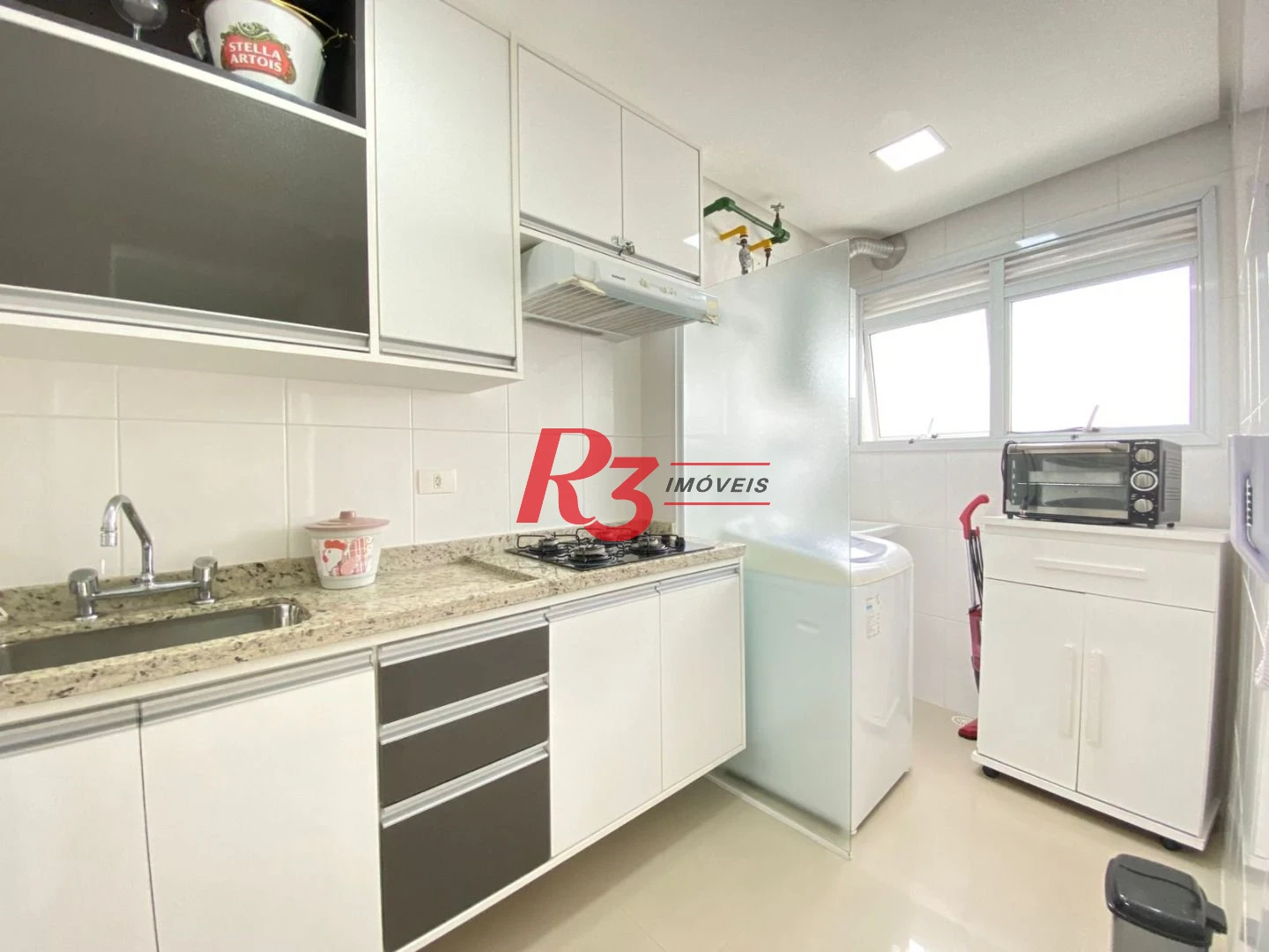 Apartamento Duplex com 2 dormitórios à venda, 151 m² por R$ 852.000,00 - Pitangueiras - Guarujá/SP
