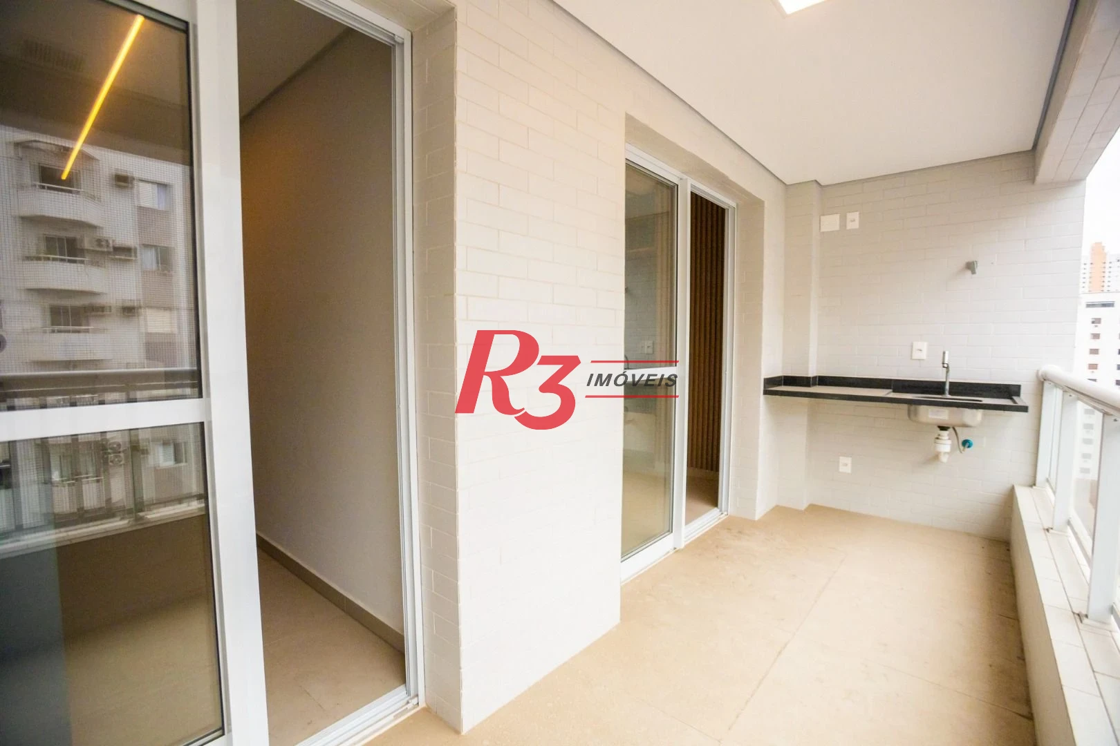 Apartamento à venda, 74 m² por R$ 1.065.000,00 - Boqueirão - Santos/SP