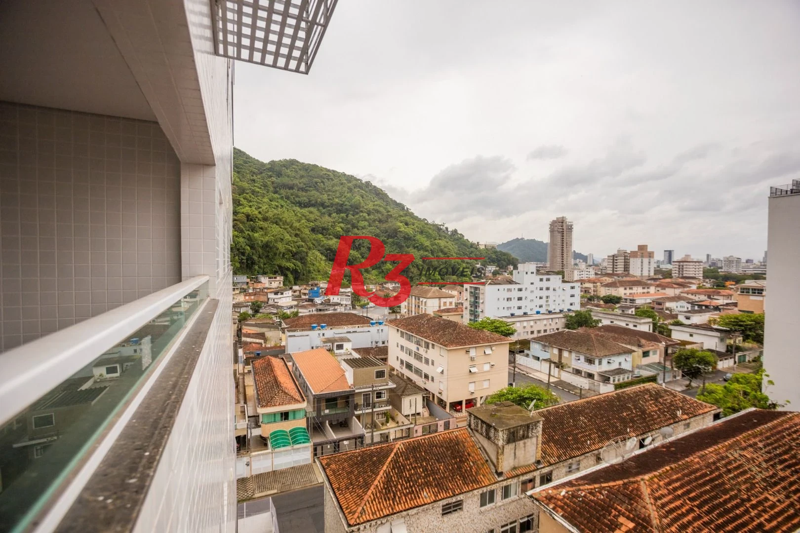 Apartamento com 2 dormitórios à venda, 55 m² por R$ 570.000,00 - Marapé - Santos/SP