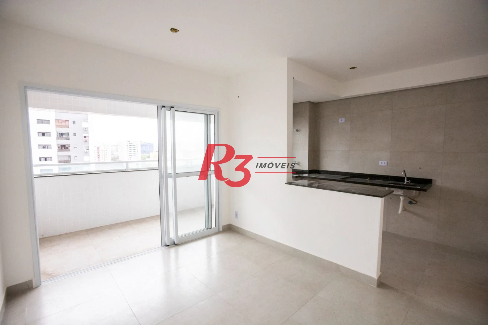 Apartamento com 2 dormitórios à venda, 55 m² por R$ 570.000,00 - Marapé - Santos/SP