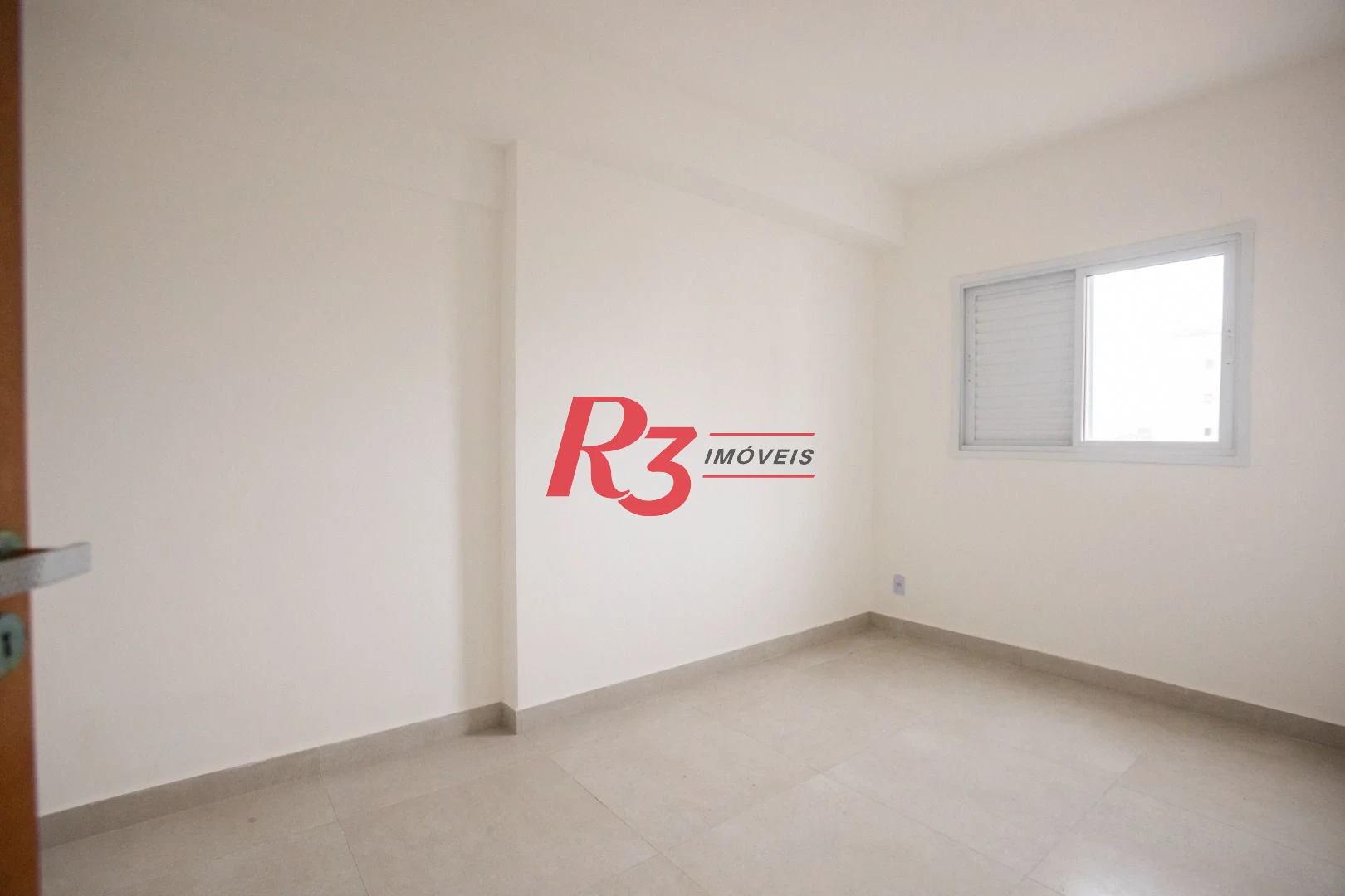 Apartamento com 2 dormitórios à venda, 55 m² por R$ 570.000,00 - Marapé - Santos/SP