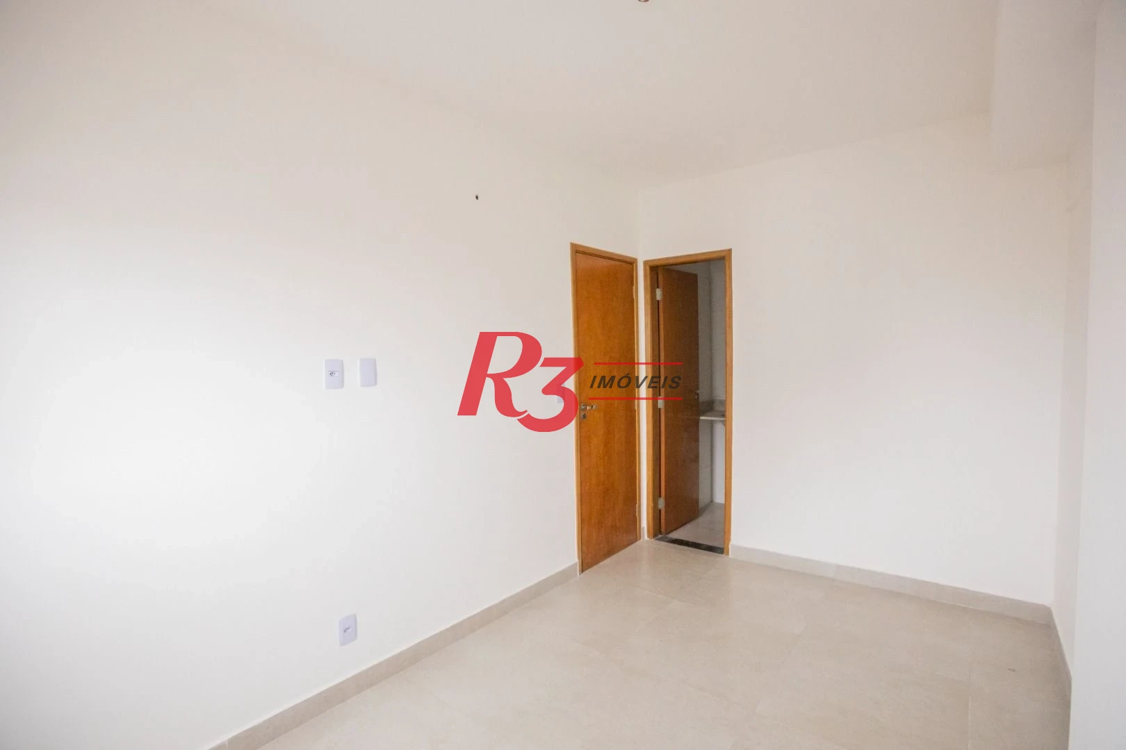 Apartamento com 2 dormitórios à venda, 55 m² por R$ 570.000,00 - Marapé - Santos/SP